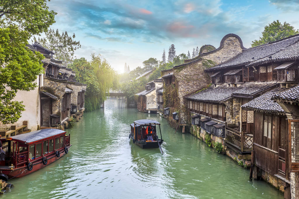 Suzhou: A Gentle Stroll Through Gardens, Canals, and Jiangnan Dreams