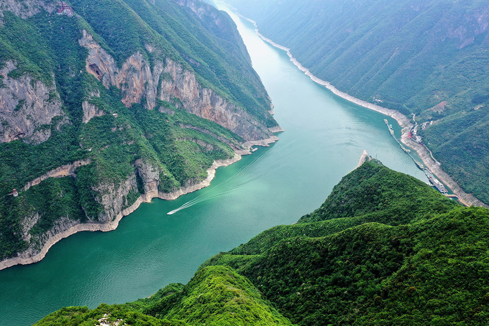 Wu Gorge – Misty Mountains and Legend