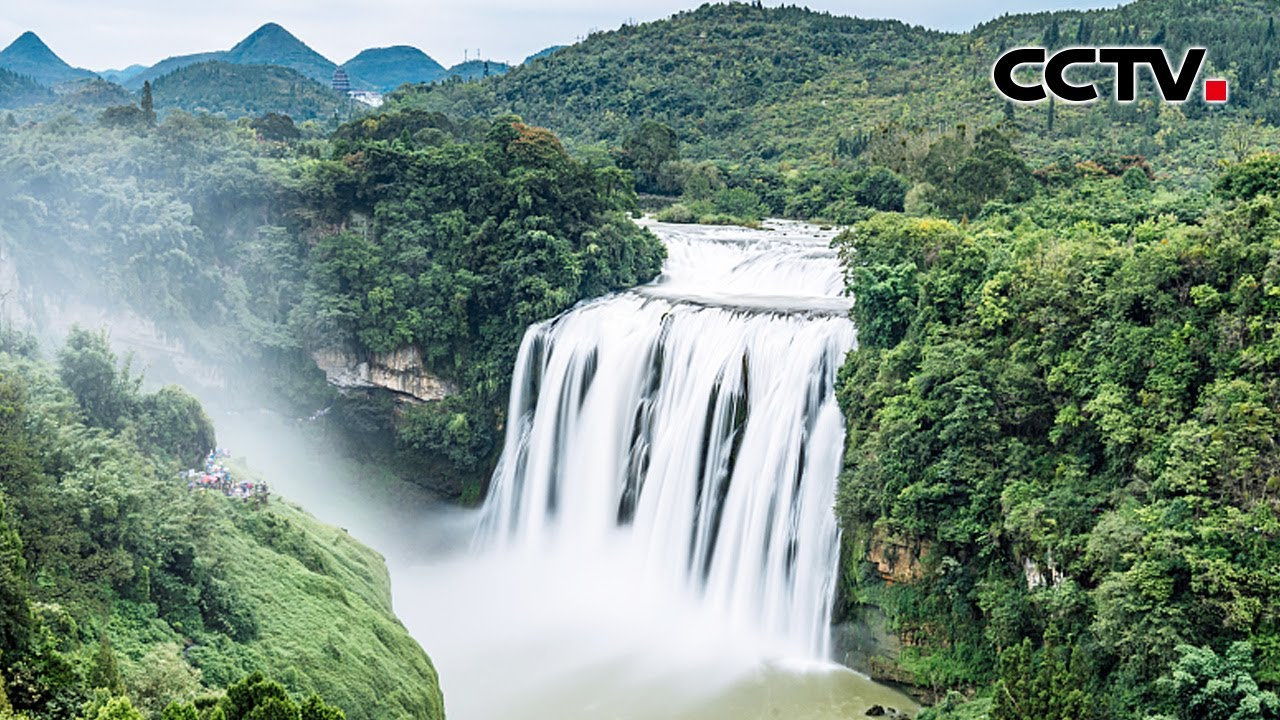 Huangguoshu Waterfall (黄果树瀑布)