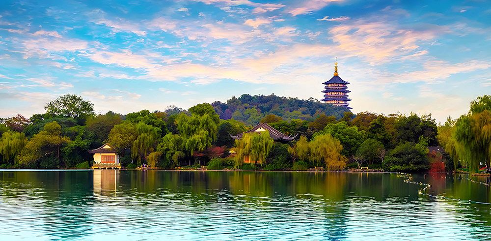 Hangzhou: A Dreamy Blend of Jiangnan Water Towns, Poetic Landscapes, and Modern Charm
