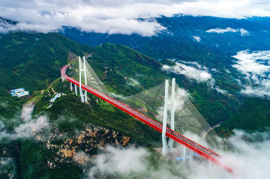 Guizhou’s Papanjiang No. 1 Bridge: The World’s Highest Crossing