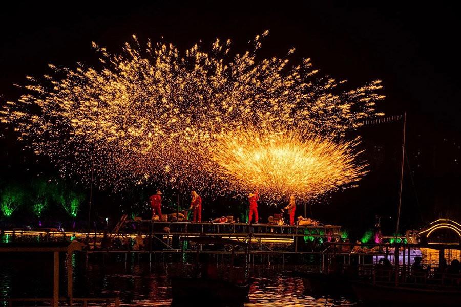 Henan's Magical Iron Flower: A Sparkling Tradition of China’s Intangible Heritage