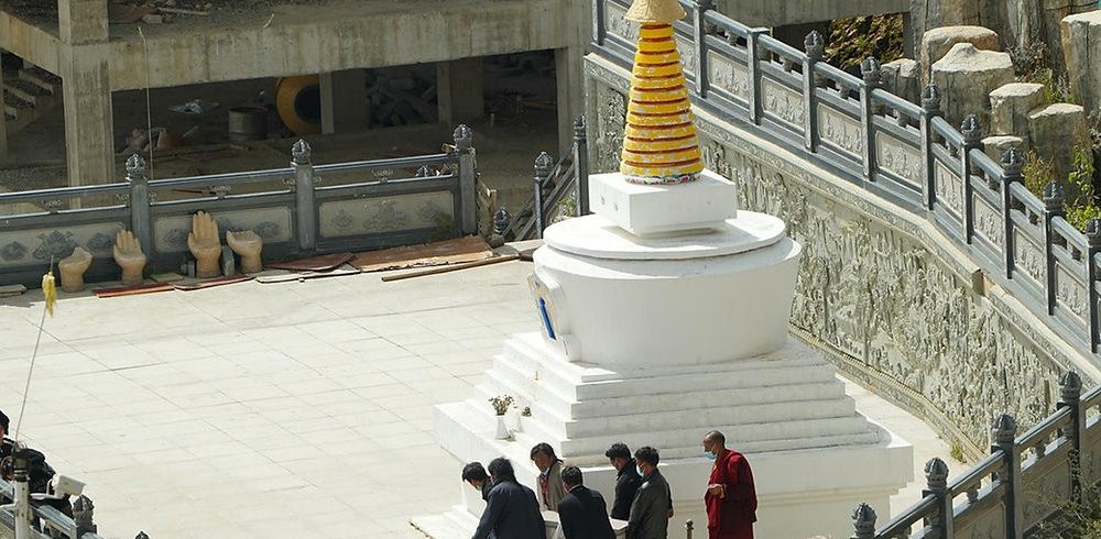 Discover the Mystical Tibetan Sky Burial and Explore the Rich Culture of Tibet